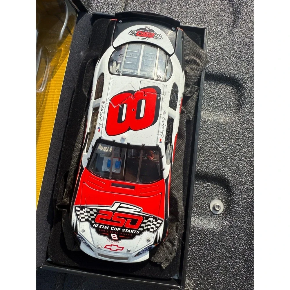 Dale Earnhardt Jr. #8 250th Consecutive Start 2006 Monte Carlo SS 1:24 RCCA Elit